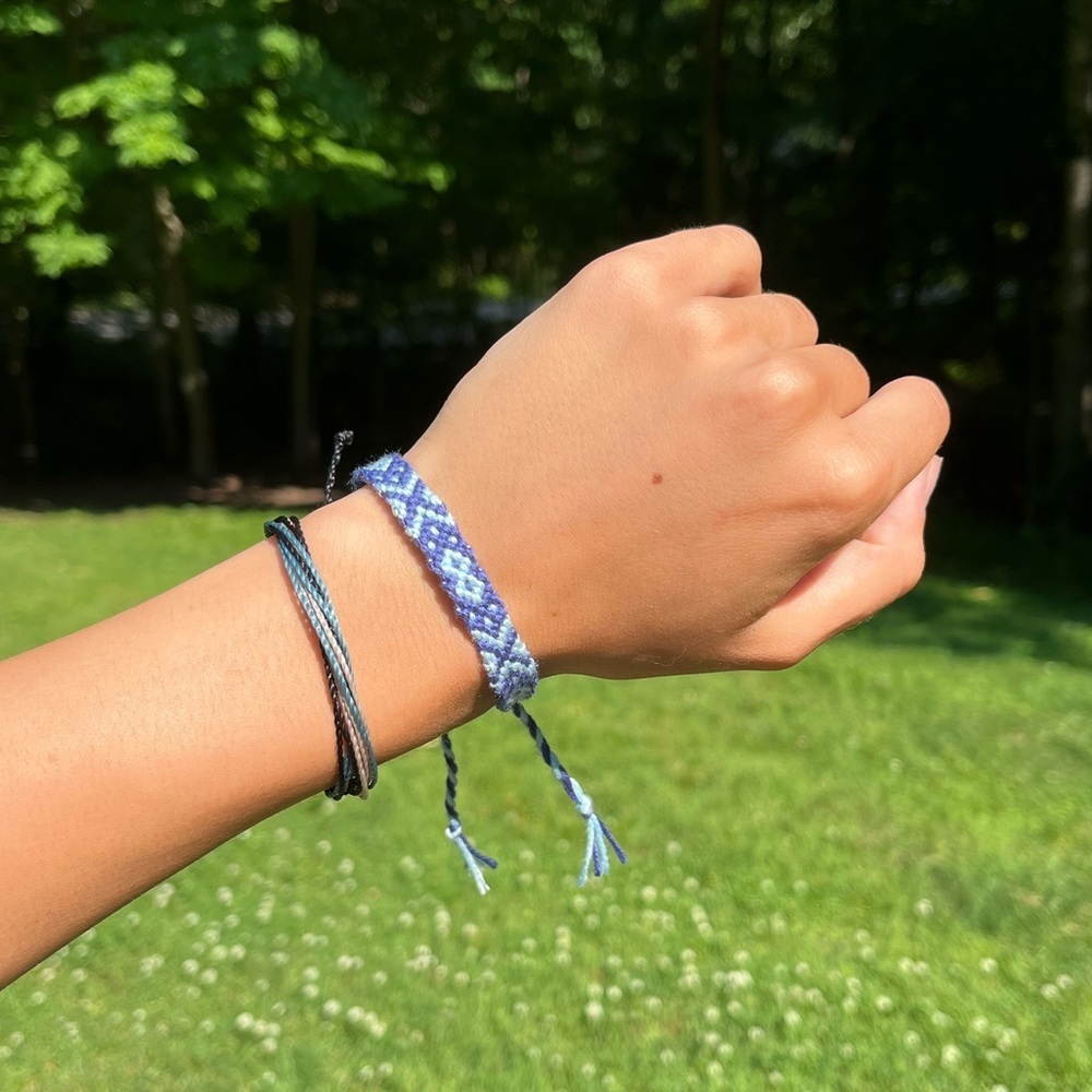 Handmade blue woven bracelet tie on - Picture 2 of 6